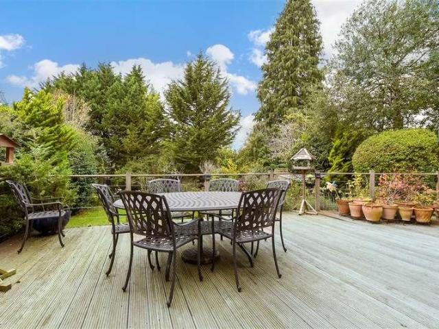 House for sale in Nork, Red Hill