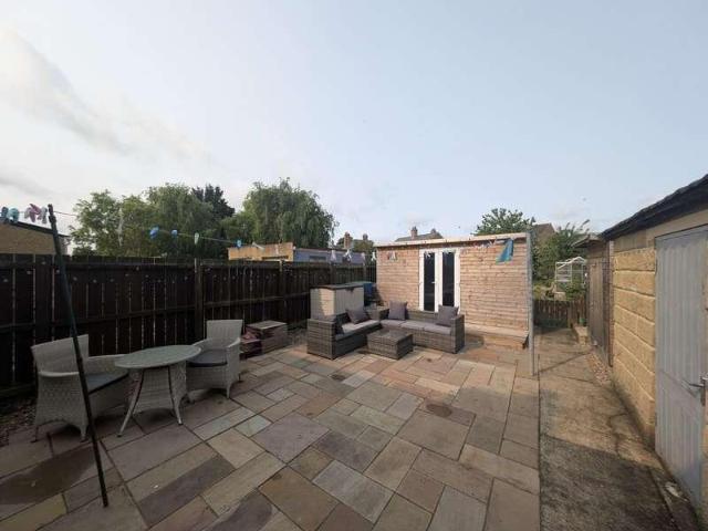 House for sale in Darlington, Eastbourne