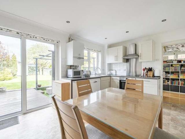 House for sale in Emmbrook, Wokingham