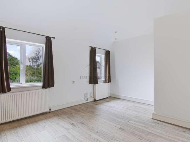 House for sale in Bedford
