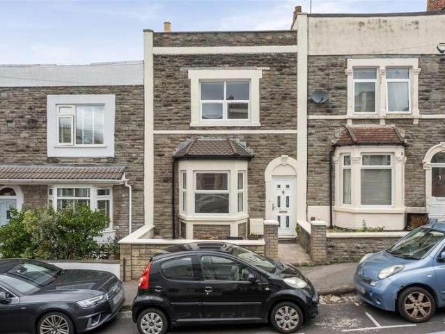 House for sale in Feckenham, City Of Bristol