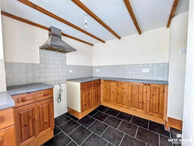 House for sale in Llanfihangel-ar-arth, Wales