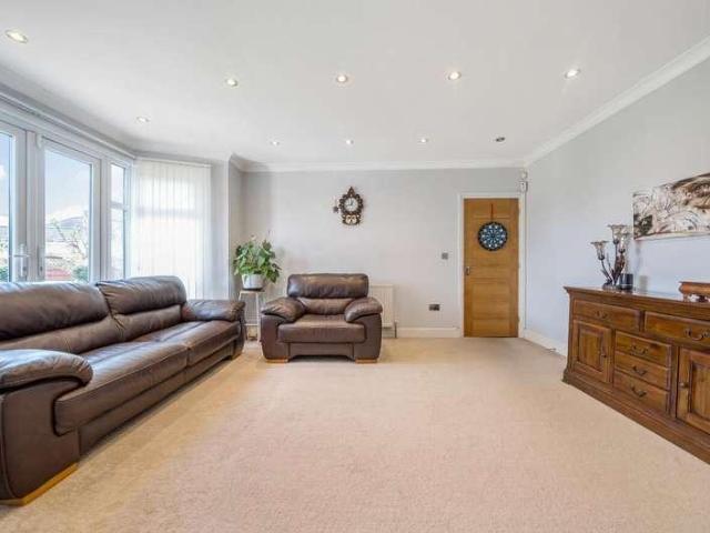 House for sale in Little Stanmore, Greater London