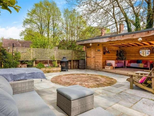 House for sale in Alderminster, Warwickshire