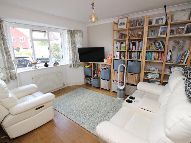 House for sale in Motspur Park, Greater London