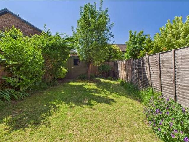House for sale in Yateley, Eversley Cross