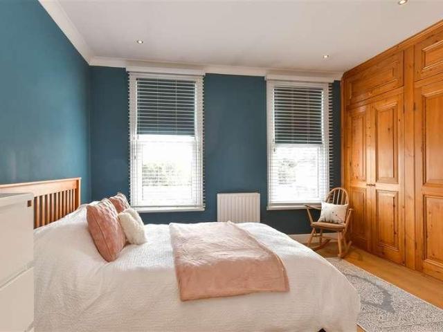 House for sale in Kings Farm, Hamerton