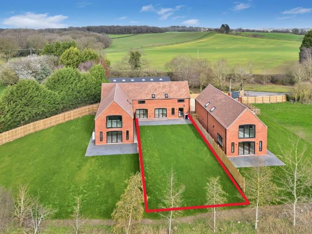 House for sale in Alderminster, Warwickshire