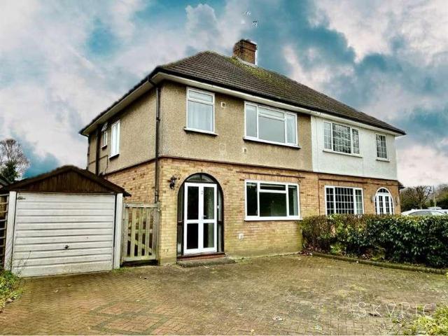 House for sale in Watford, Kingswood