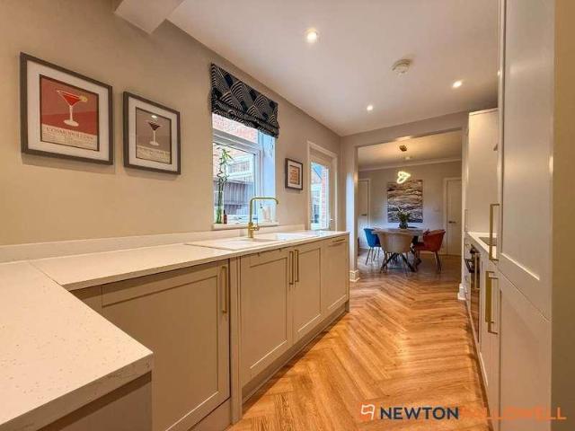 House for sale in New Town, Alverton