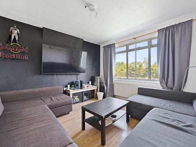 House for sale in Dollis Hill, Greater London