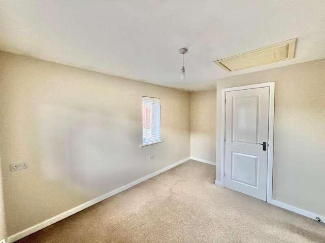 House for sale in Brynmenyn, Wales
