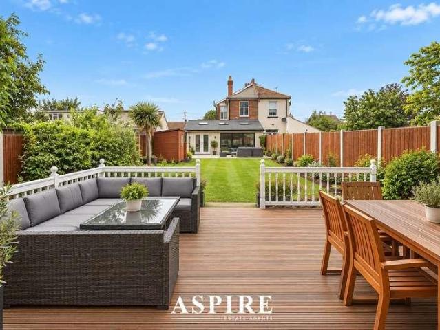 House for sale in Essex