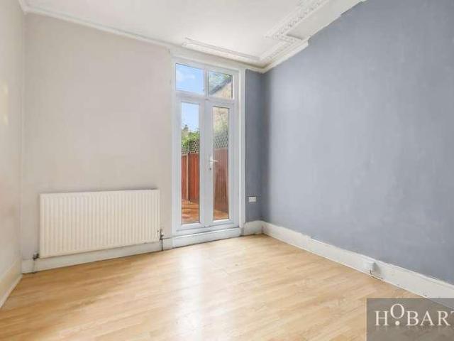 House for sale in Greater London