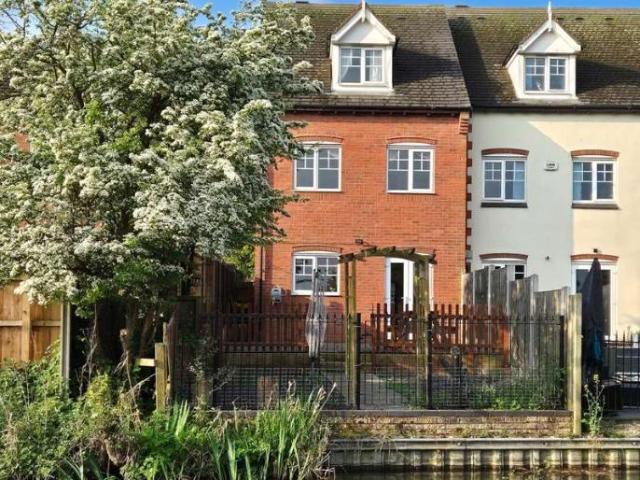 House for sale in Armitage with Handsacre, Boley Park