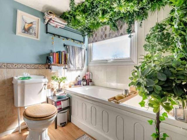 House for sale in Egginton, East Midlands