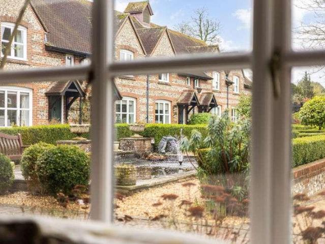 House for sale in Barton Stacey, Hampshire