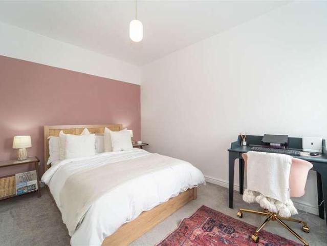 House for sale in Georgia, Greater Manchester