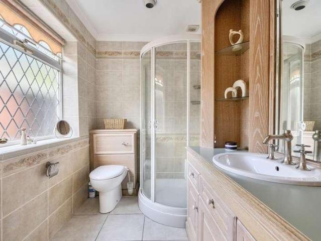 House for sale in Gerrards Cross, Denham