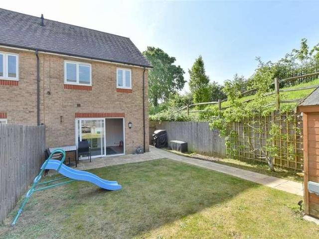House for sale in Grove Park, Oad Street