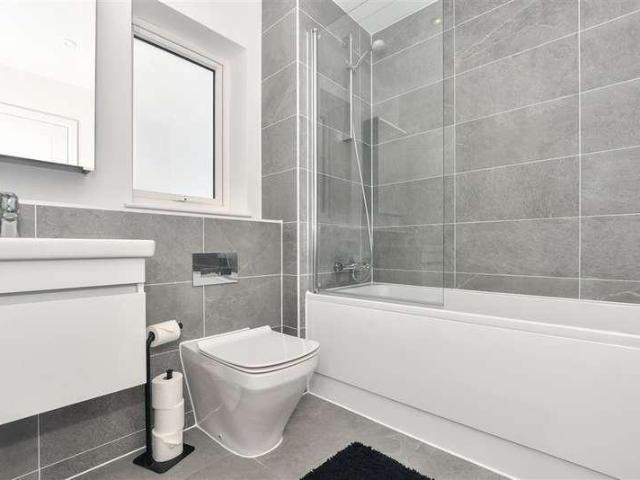 House for sale in Bridgefield, Kent