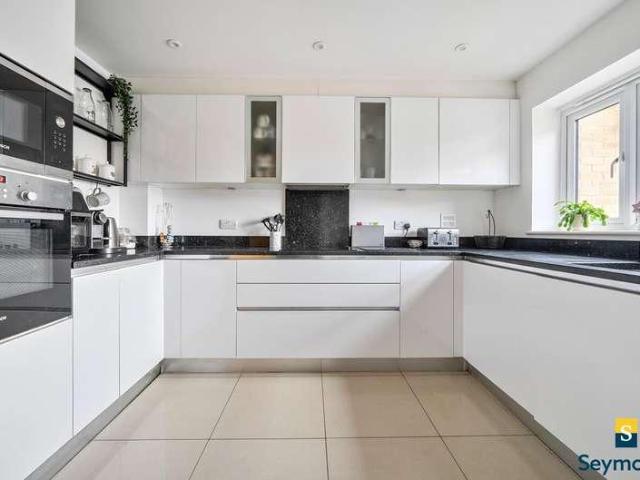 House for sale in Slyfield, Westborough