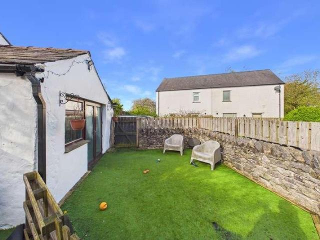 House for sale in Holme