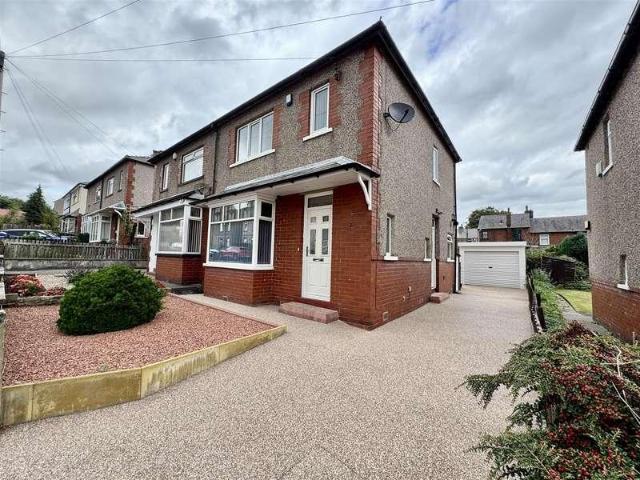 House for sale in Marsh, Milnsbridge