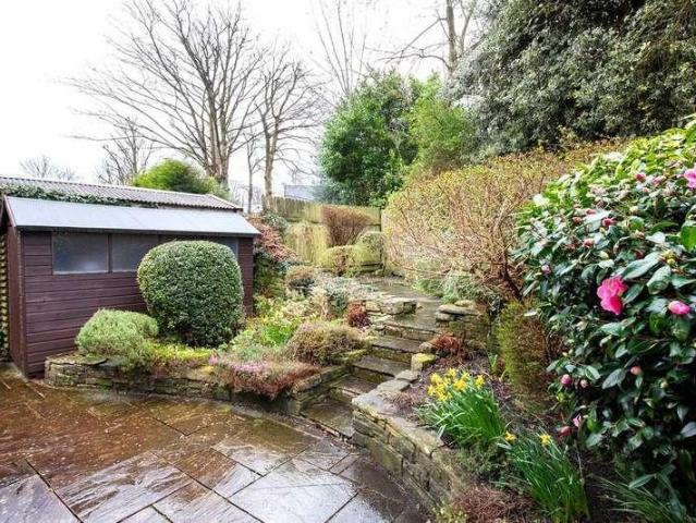 House for sale in Brookfoot, Brighouse
