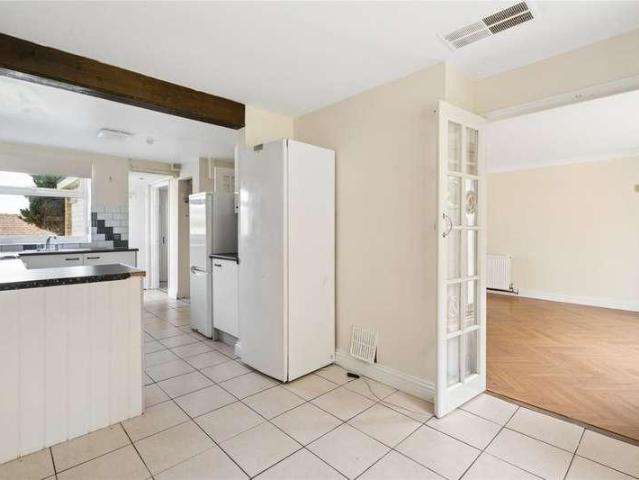 House for sale in Henley-on-Thames, Berrick Salome