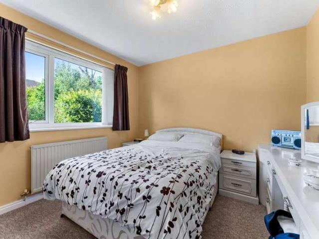House for sale in Widnes, Parklands