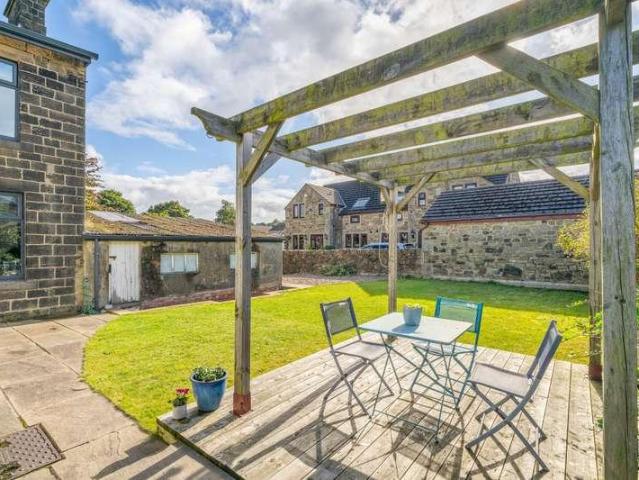House for sale in New Road Side, Cowling