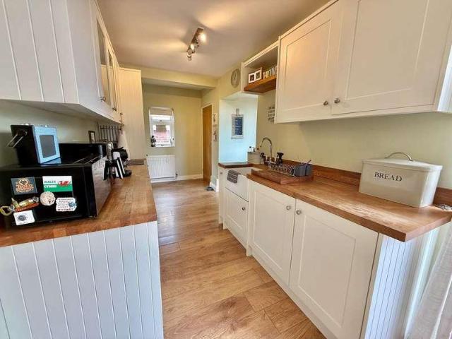 House for sale in Ettingshall Park, West Midlands