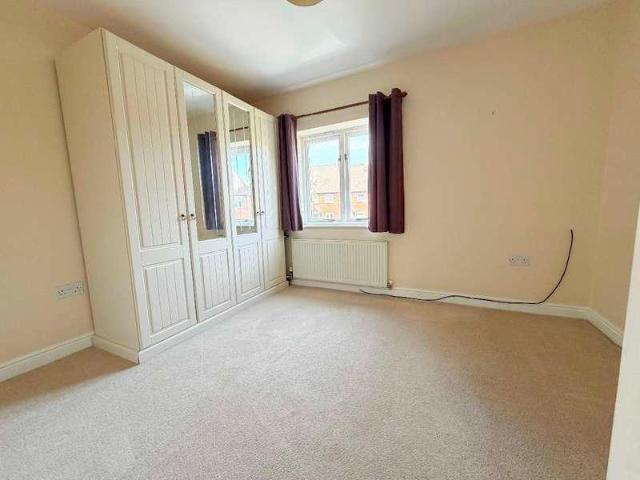 House for sale in Green Close, Warwickshire