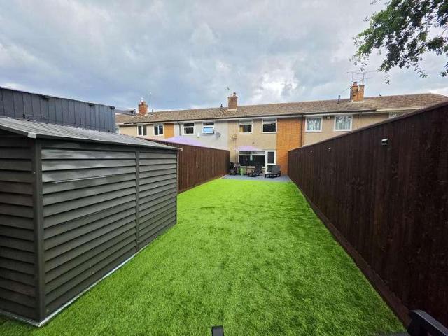 House for sale in Gibbonsdown, Barry