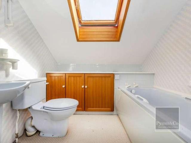 House for sale in Hoveton, Comers