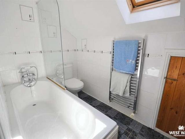 House for sale in Manordeifi, Abercych