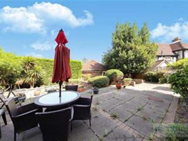 House for sale in Hendon, Greater London