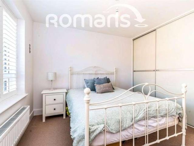 House for sale in Fleet, Hart