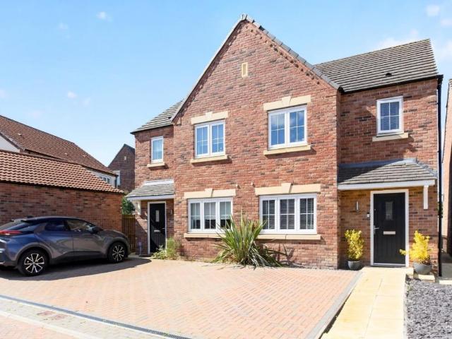 House for sale in Spacey Houses, Pannal