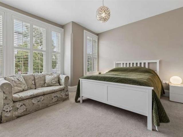 House for sale in London Borough of Ealing, Greater London
