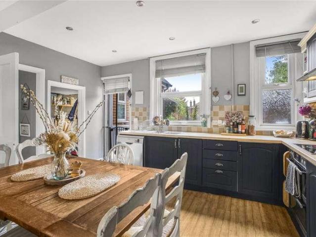 House for sale in Knaphill, Woking