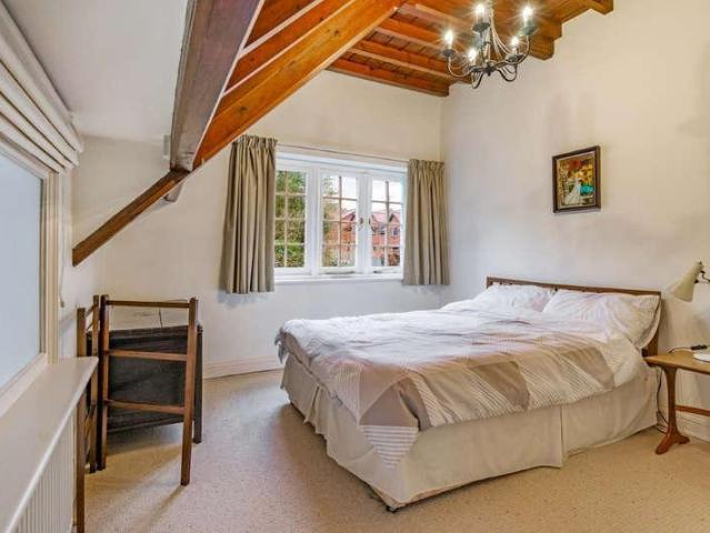 House for sale in Sandown Park, Kent