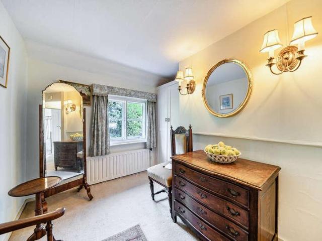 House for sale in Horsham, West Sussex