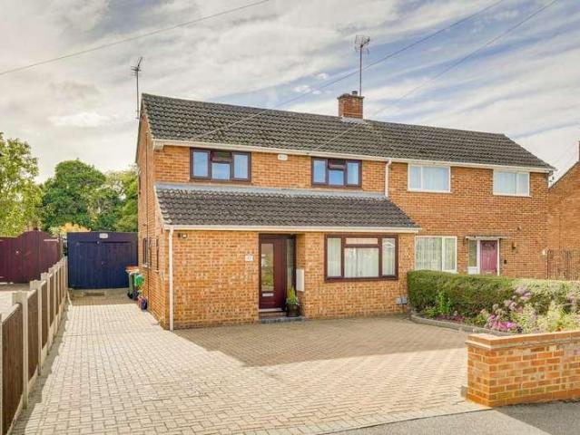 House for sale in Leighton-Linslade, Leighton Buzzard