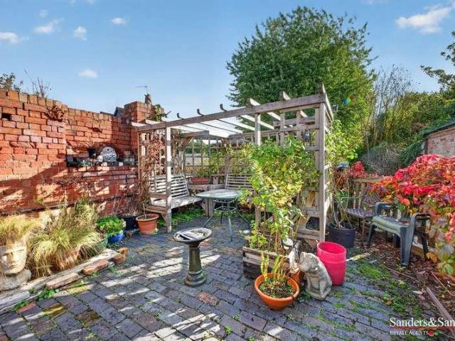 House for sale in Oversley Green, Stratford-on-Avon