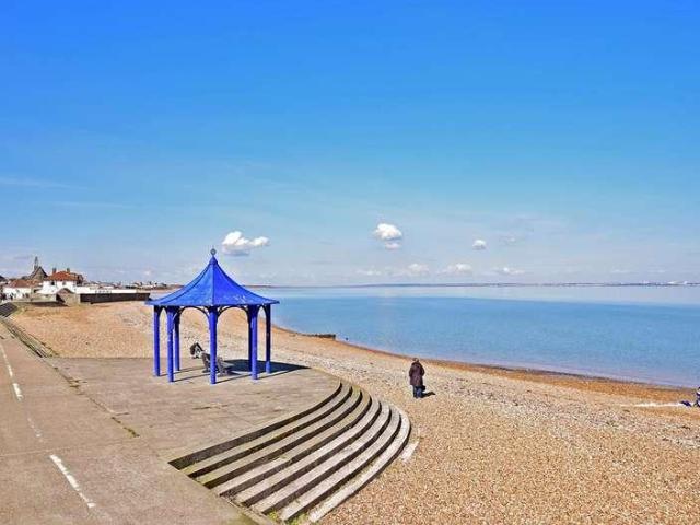 House for sale in Sheerness, Oad Street