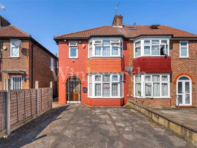 House for sale in Brent Cross, Greater London