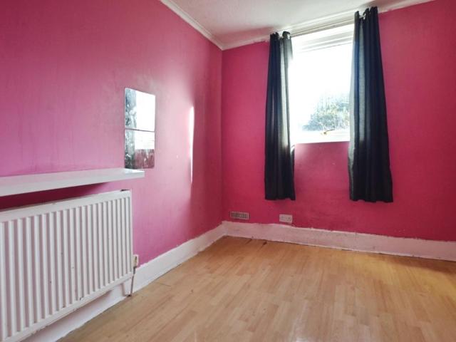 House for sale in Plashet, Greater London