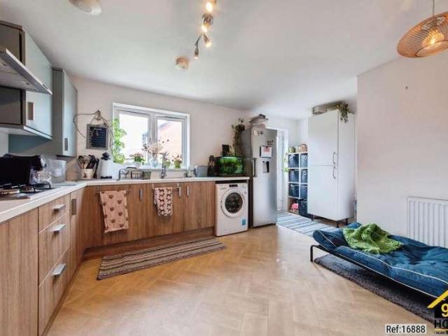 House for sale in Ermine, Brayford